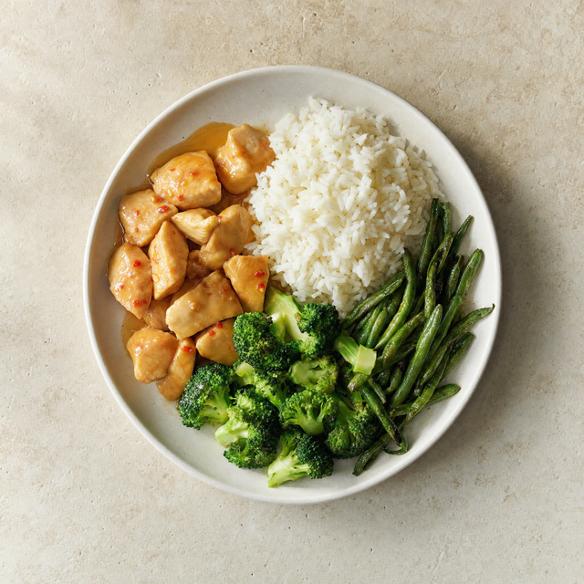 Sour chicken with rice, broccoli and roasted green beans